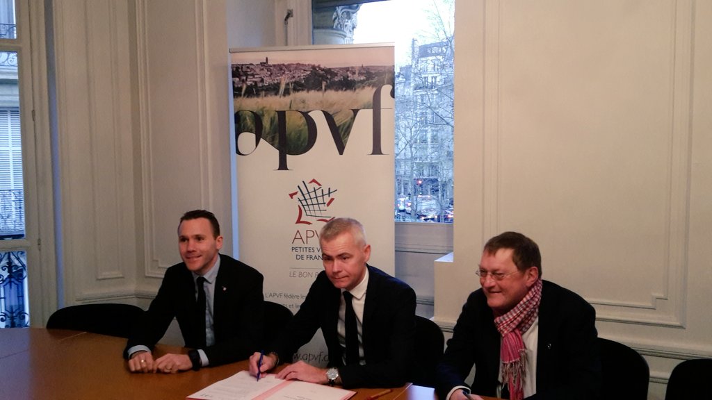Mobilités de demain : L’APVF signe un partenariat avec France Mobilités
