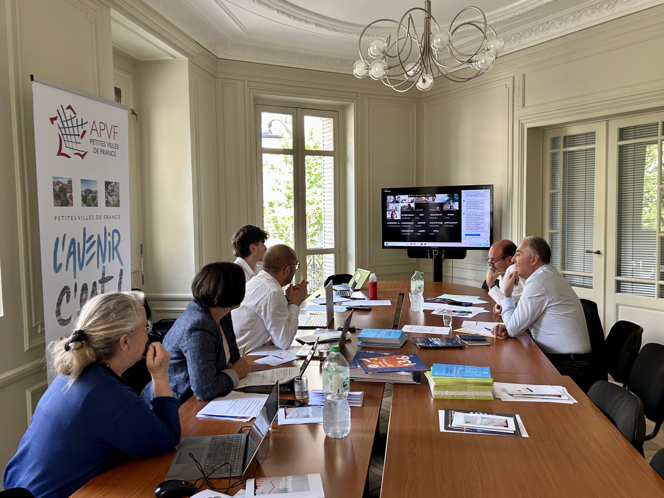 Commission Logement. Faire des petites villes un maillon fort de la relance du logement social