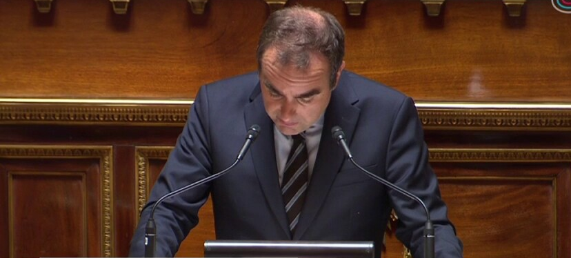Décentralisation : le Premier ministre annonce "un projet de loi avant les élections municipales"